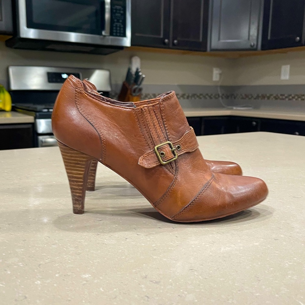 Audrey Brooke Women's Adele Brown Leather Ankle Boots Booties Size 9.5 M
